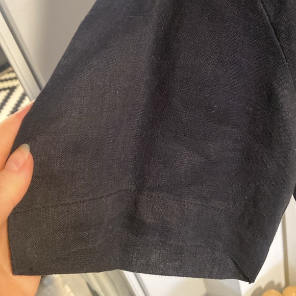 H&M Black linen cropped Button-Up Shirt - Picture 7 of 8